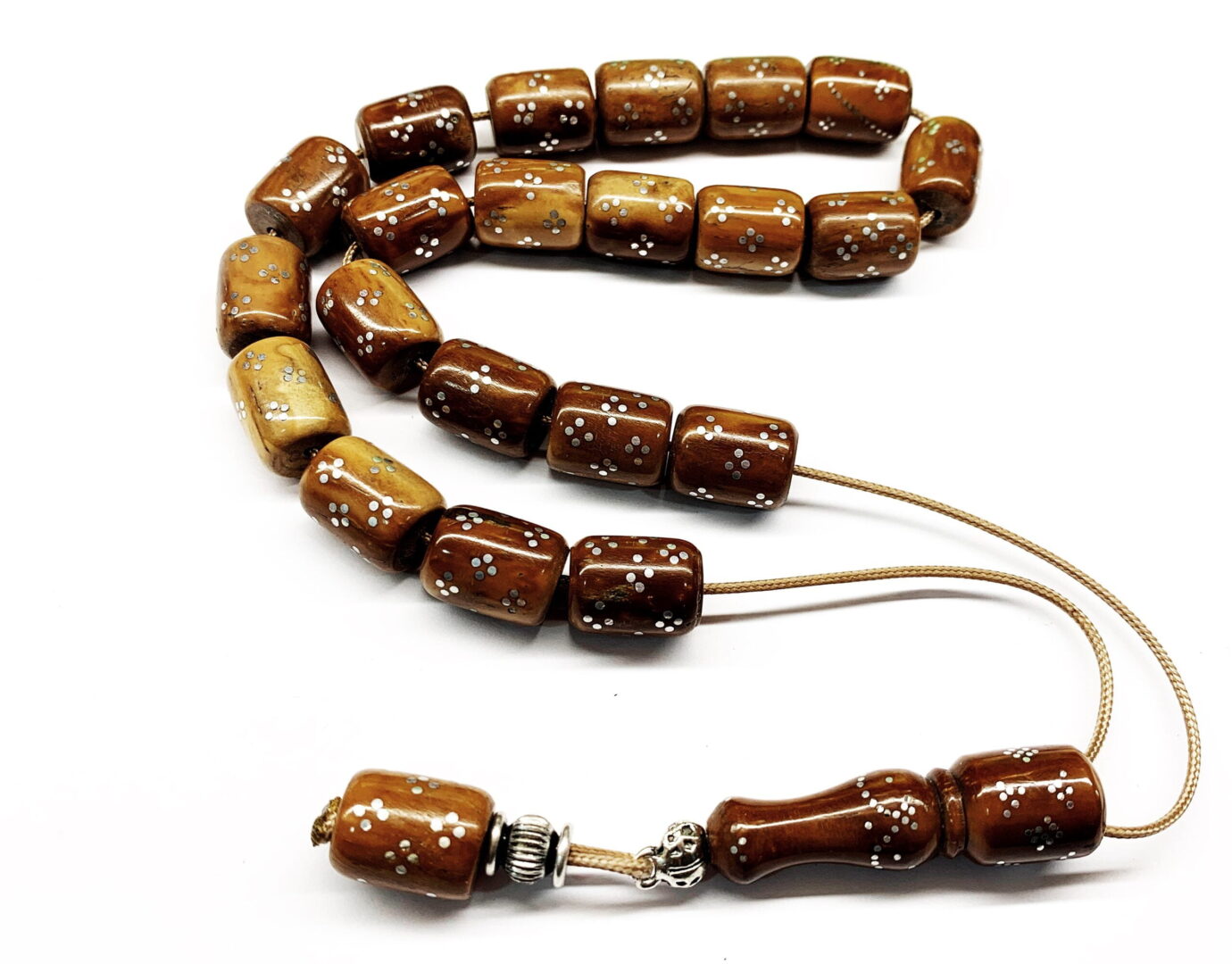 Κομπολόι από ξύλο φοινικόδεντρου Κουκ κεντημένο με ασήμι