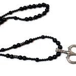 Ροζάριο λαιμού από Όνυχα, Αιματίτη και Χρυσόλιθο μπλε με τρίαινα από ανοξείδωτο ατσάλι ROS 22