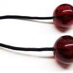 Μπεγλέρι από Ρητίνη με δύο μεγάλες χάντρες BEG 84