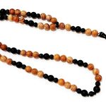 Ροζάριο λαιμού από ημιπολύτιμους λίθους Αχάτη και Όνυχα με σταυρό μαύρο από ανοξείδωτο ατσάλι ROS 24