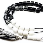 Κομπολόι 33άρι από Ρητίνη σε μαύρο άσπρο χρώμα με φούντα RIT 500